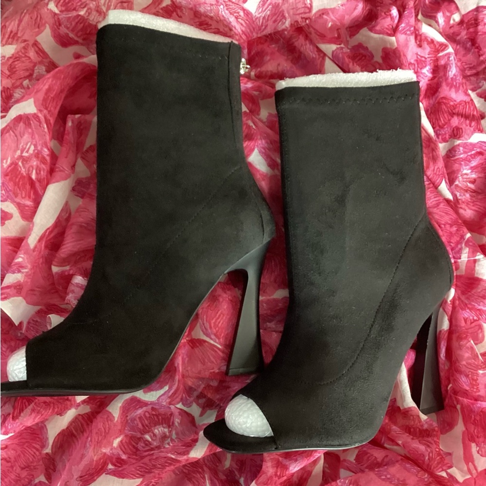 Qupid Lovesome Black Heeled Boots with Stiletto Elegance Various Sizes